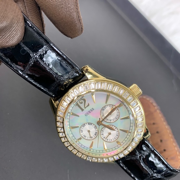 Guess watch women gold tone - Picture 9 of 9